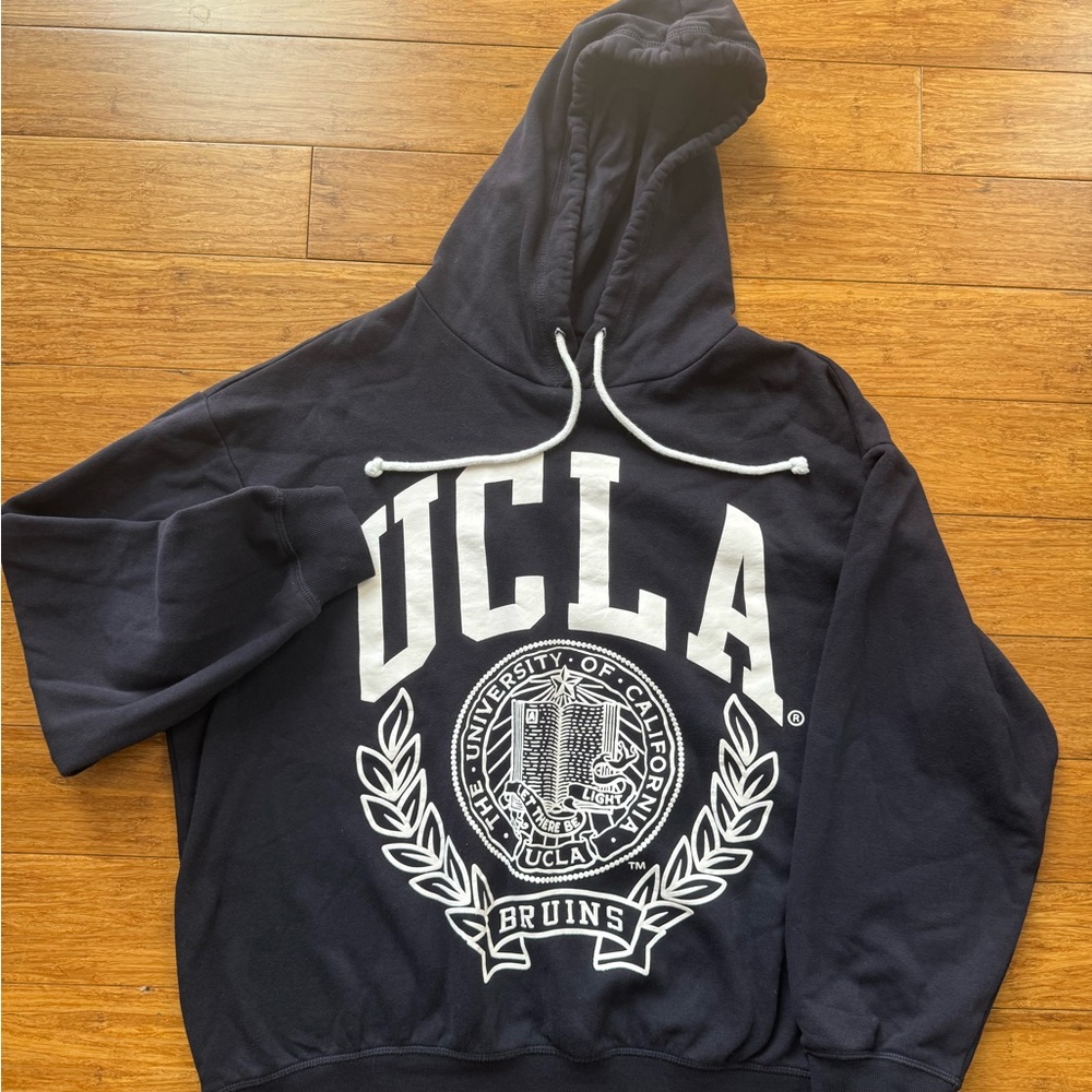 Women’s UCLA Bruins Logo Hoodie